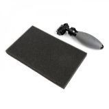 SIZZIX čistič šablon - kartáč + pěnová podložka SIZZIX čistič šablon - kartáč + pěnová podložka
