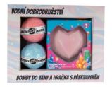Kosmetická sada pro děti (2x šumivá bomba, hračka - sádrové srdce) Kosmetická sada pro děti (2x šumivá bomba, hračka - sádrové srdce)