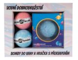 Kosmetická sada pro děti (2x šumivá bomba, hračka - sádrová planeta) Kosmetická sada pro děti (2x šumivá bomba, hračka - sádrová planeta)