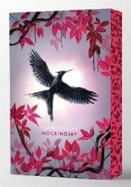 Mockingjay Deluxe (PB) - Suzanne Collins - Young Adult fantasy v angličtině Mockingjay Deluxe (PB)