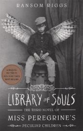 Library of Souls - The Third novel of Miss Pelegrine's Peculiar Children - Ransom Riggs - Young Adult fantasy v angličtině Library of Souls