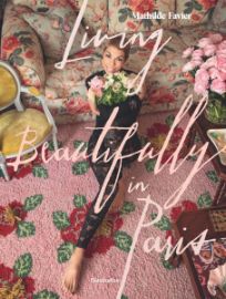 Living Beautifully in Paris 