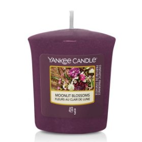 Votivní svíčka Yankee Candle Moonlit Blossoms 33655 