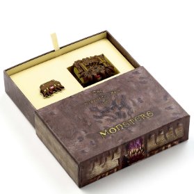 Harry Potter Dárkový box - Obludné obludárium (Klíčenka a odznáček)