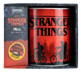 Hrnek Stranger Things se samolepkou