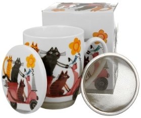 Porcelánový hrnek s čajovým sítkem Cat´s World Cats On A Scooter