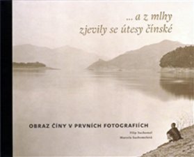 ...a z mlhy zjevily se útesy čínské