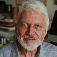 Oliver Bowden