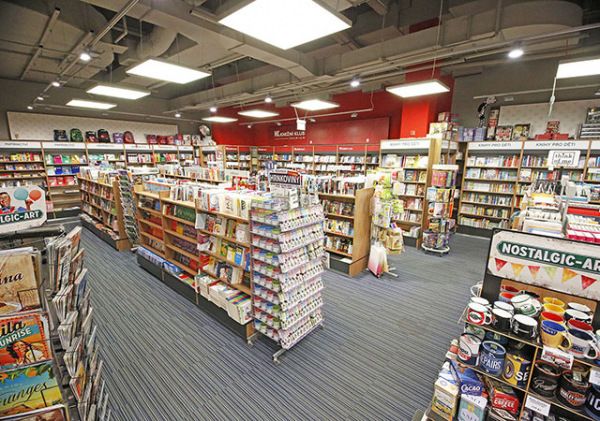 Knihkupectví Luxor, OC Europark Štěrboholy, Praha (1) - Nákupní 389/3, Praha