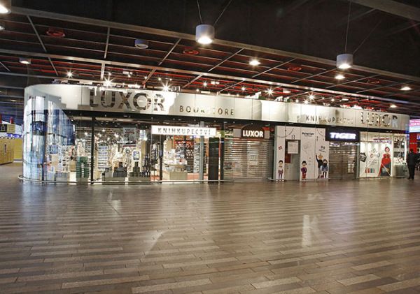 Knihkupectví Luxor, Hlavní nádraží, Praha (2) - Wilsonova 8, Praha