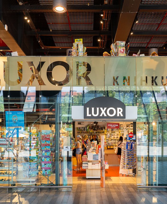Knihkupectví Luxor, Hlavní nádraží, Praha (1) - Wilsonova 8, Praha