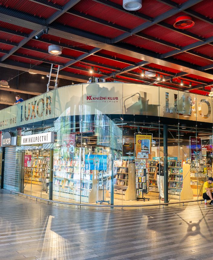 Knihkupectví Luxor, Hlavní nádraží, Praha (4) - Wilsonova 8, Praha