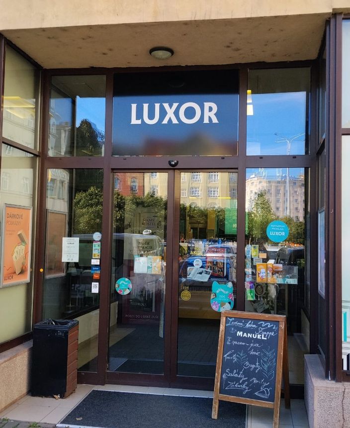 Knihkupectví Dům knihy Luxor, Ostrava (1) - Smetanovo náměstí 222/8, Ostrava