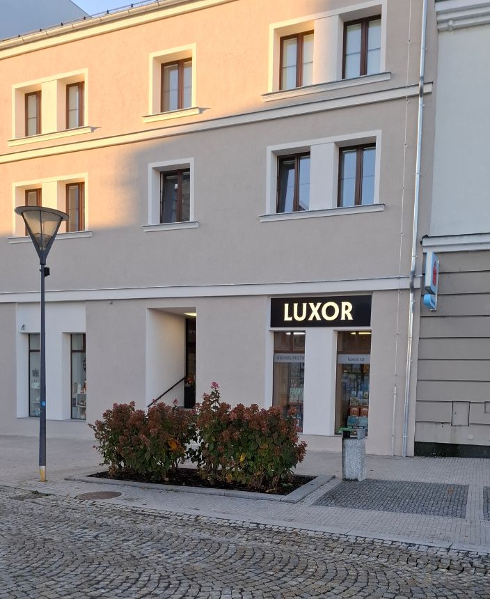 Knihkupectví Luxor, Hlučín (1) - Mírové náměstí 25, Hlučín