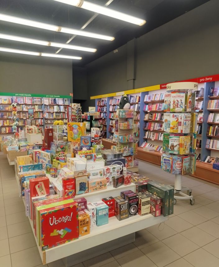 Knihkupectví Luxor, Olympia Olomouc (2) - Olomoucká 90, Olomouc