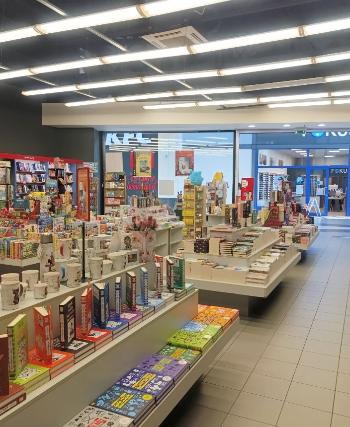 Knihkupectví Luxor, Olympia Olomouc (3) - Olomoucká 90, Olomouc
