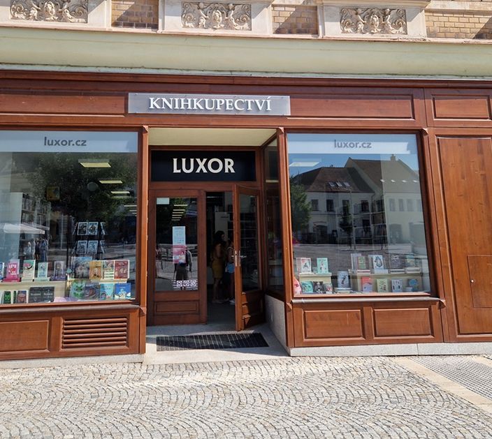 Knihkupectví Luxor, Třebíč (1) - Karlovo náměstí 20/14, Třebíč